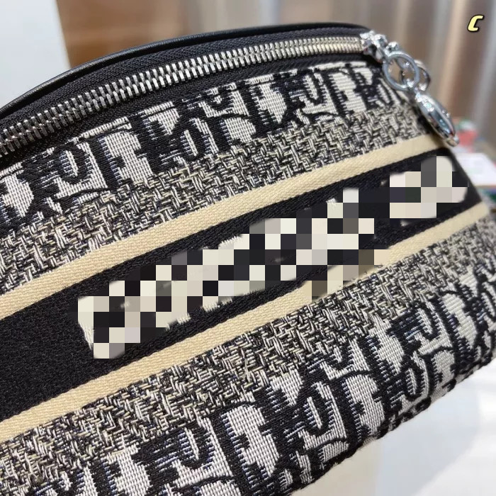 designer bag embroidered knitted canvas chest bag