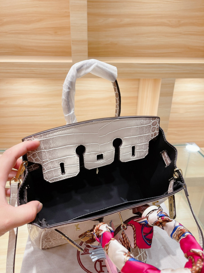 Designer handbag Birkin bag High quality pebbled tote bag