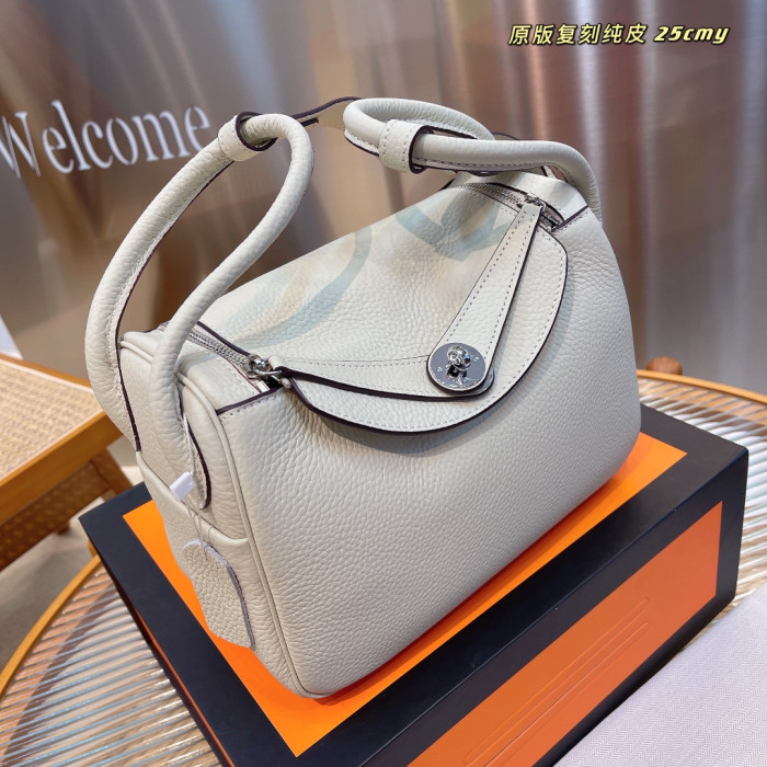 Designer Handbag Lindy Bag