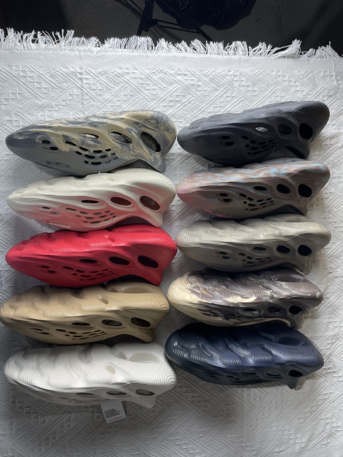 Adidas YEEZY FOAM RUNNER UPCOMING COLORWAYS 350 Coconut Hollow Hole Shoes Slipper Sandals With Box