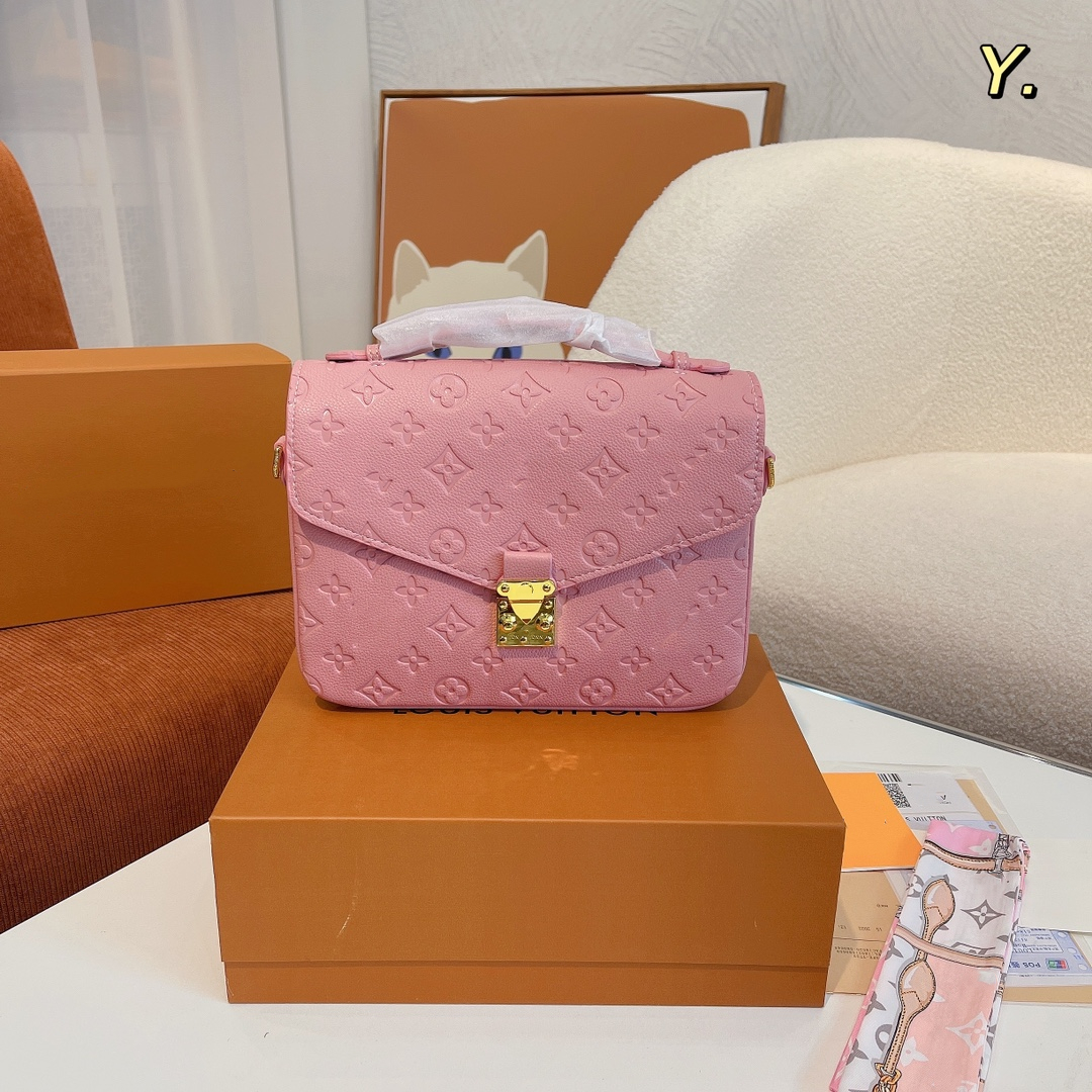 cute messenger bags , women louis vuitton crossbody bag , - Dongguan  Sparkle Wick Leather Goods Ltd.