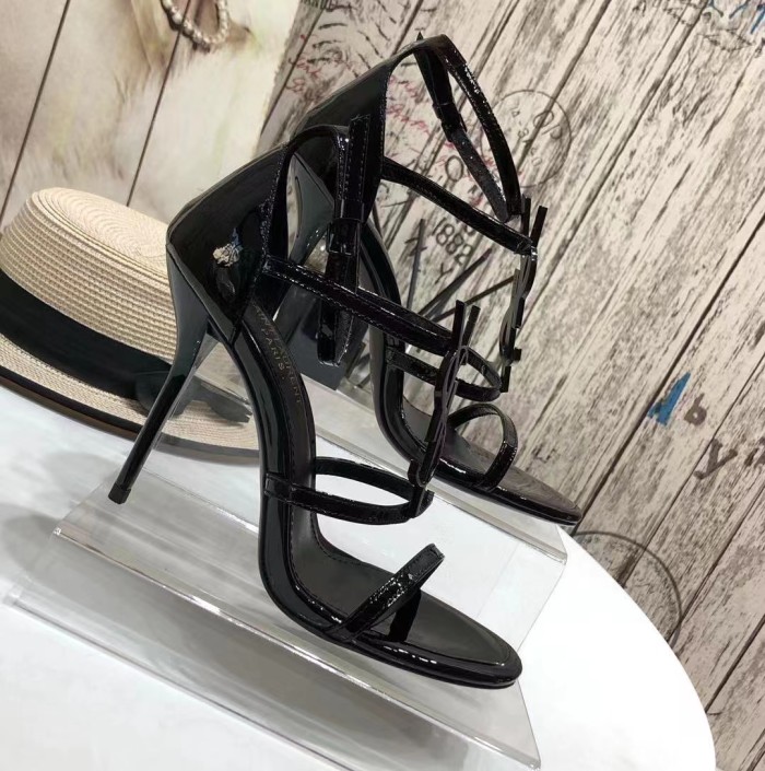 Designer LOGO Letter Metal Buckle Decorative Sandals Classic Fashion Design Style High Heels