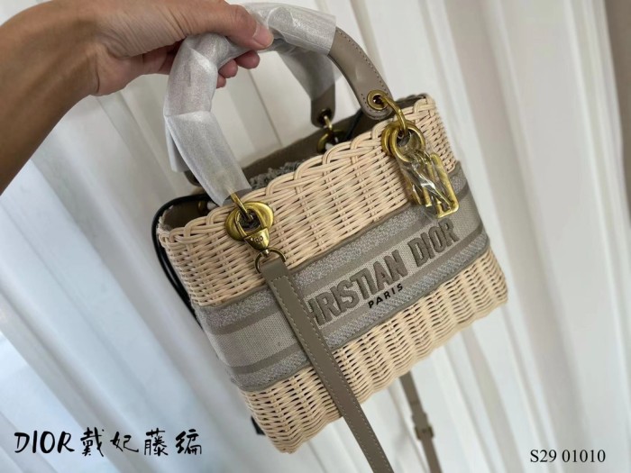 Dior new woven vegetable basket bag