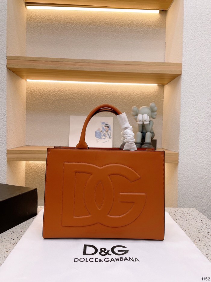 Dolce & Gabbana's new handbag