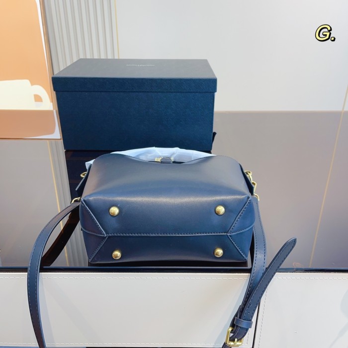 Yves Saint Laurent soft hobo bucket bag / armpit bag YSL Handbag