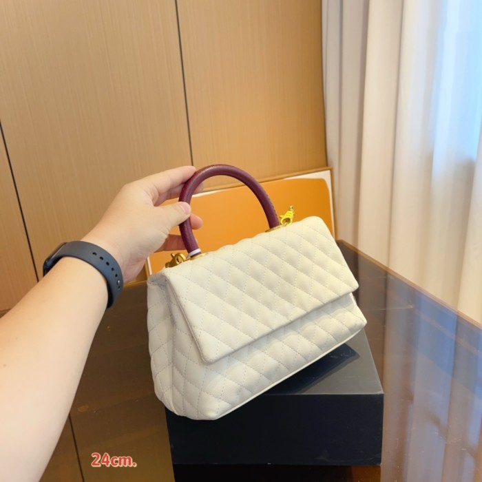 Fashion designer luxury brand 1Coco Handle Selzburg series portable flap bag
