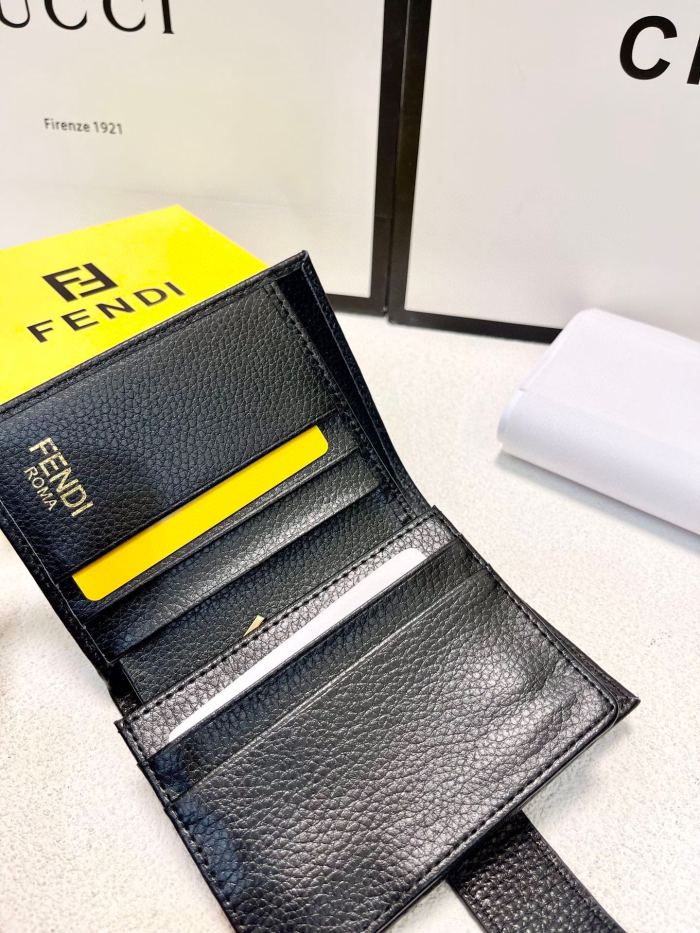 Fendi cowhide leather trifold short wallet