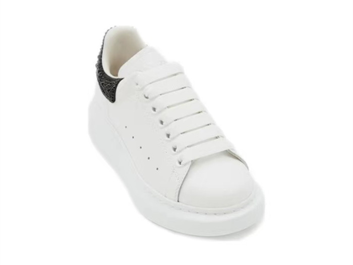 Alexander Mcqueen Women's Oversized Sneaker in White/jet Black