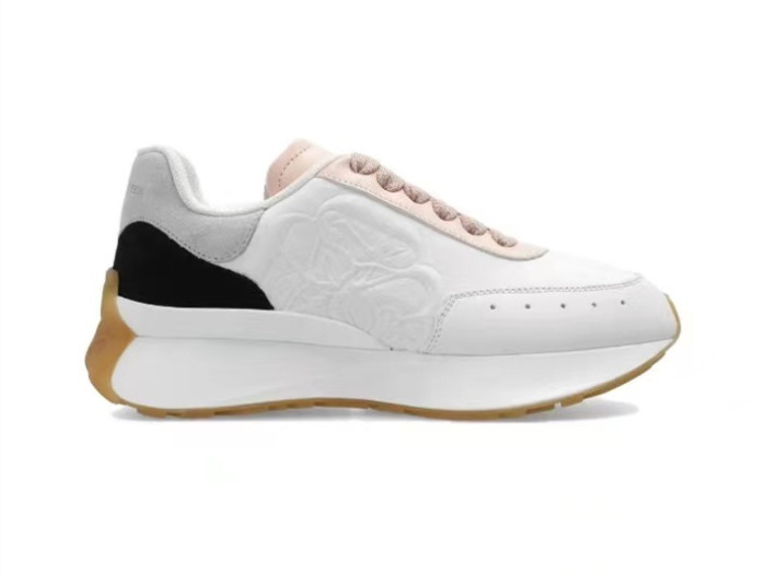 Alexander Mcqueen Women's Sprint Runner in White/blush
