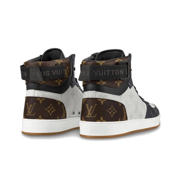 Louis Vuitton High Top Sneaker   LSVT115