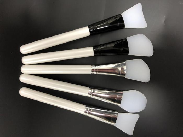 Silicone Head Makeup Brushes Set for Mask Cream Cleaning Brushes Beauty Facial Tool 7 Pieces Set