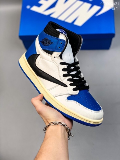 Travis Scott jordan 1 hi white & blue