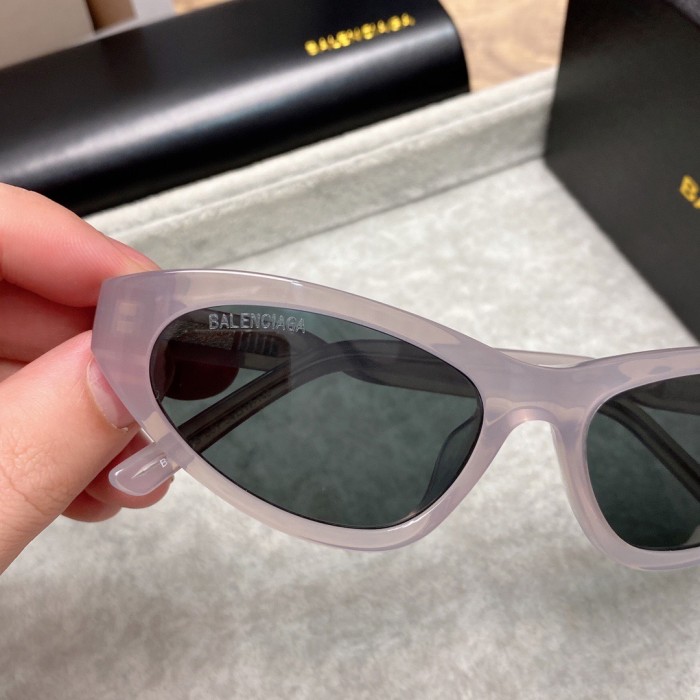 Sunglasses with twist glasses and legs-麻花镜腿墨镜