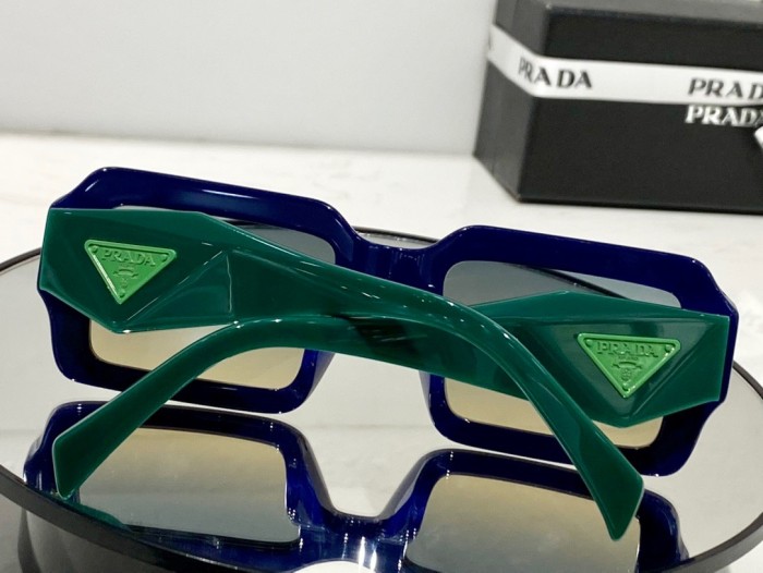 Triangular logo mirror leg sunglasses-三角徽标镜腿墨镜