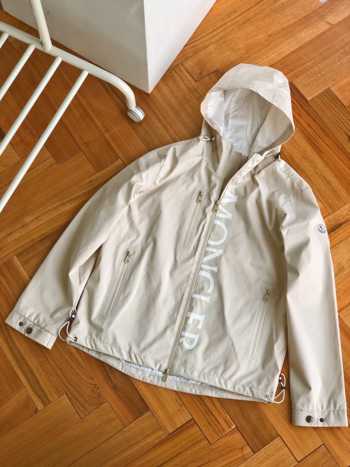 1:1 quality version Reflective letter hooded charge jacket-反光字母连帽冲锋衣