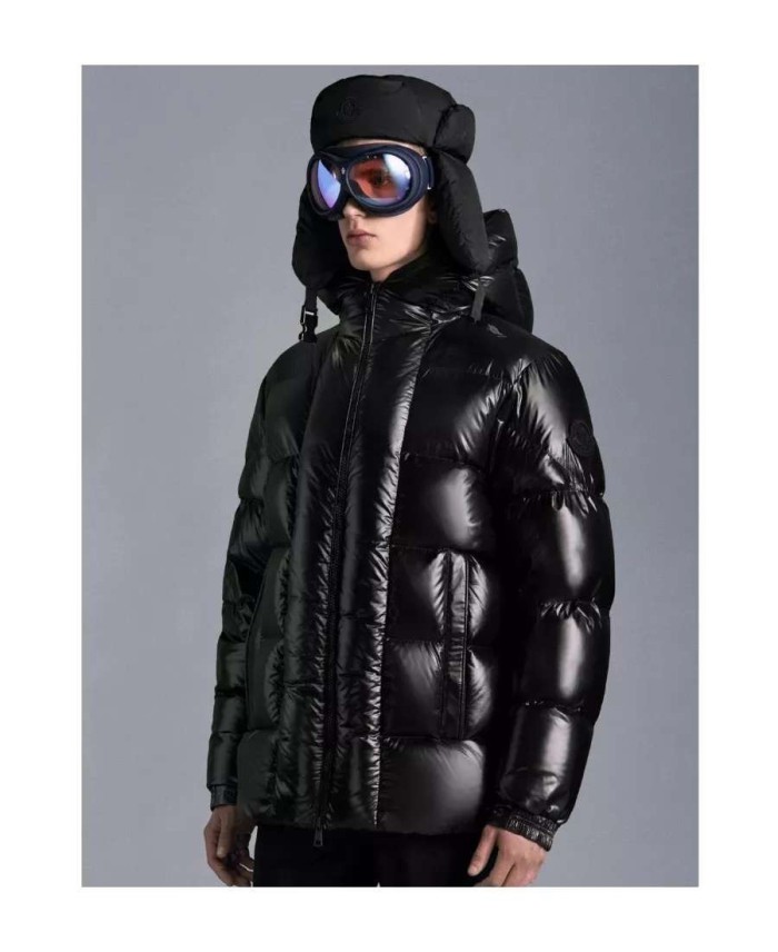 Hooded down jacket with thick hood-粗帽绳连帽羽绒服