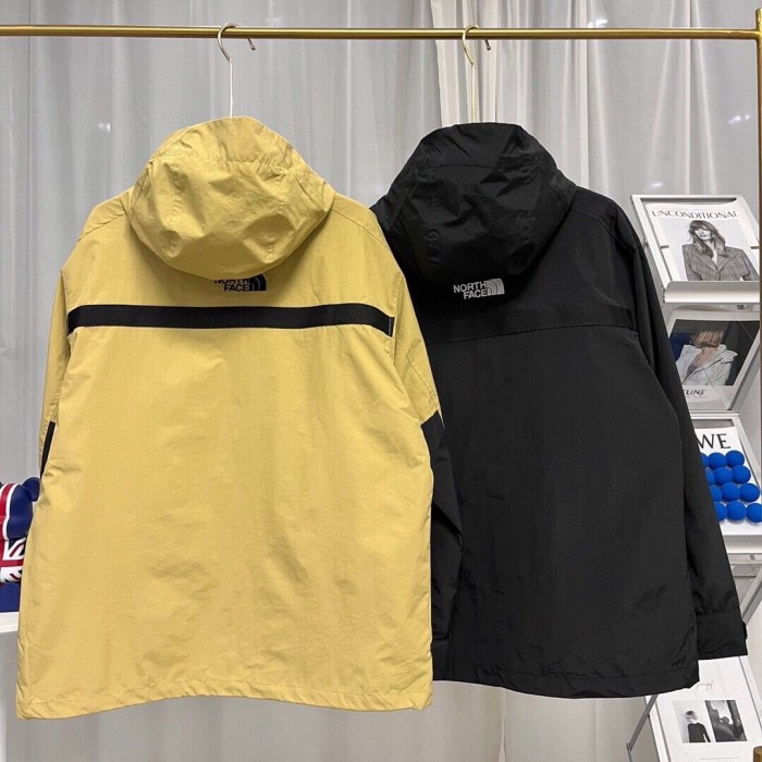 Multi-pocket hooded jacket-多口袋连帽夹克