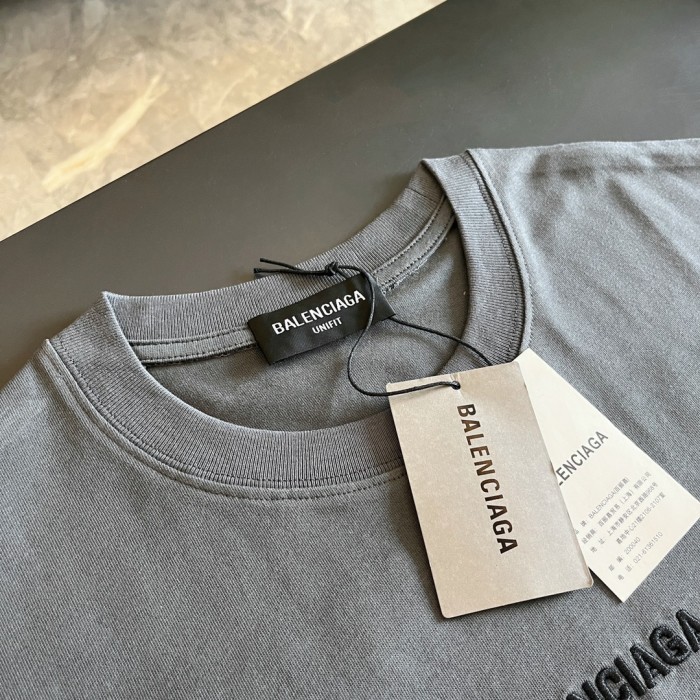1:1 quality version Chest embroidery monogram wash tee
