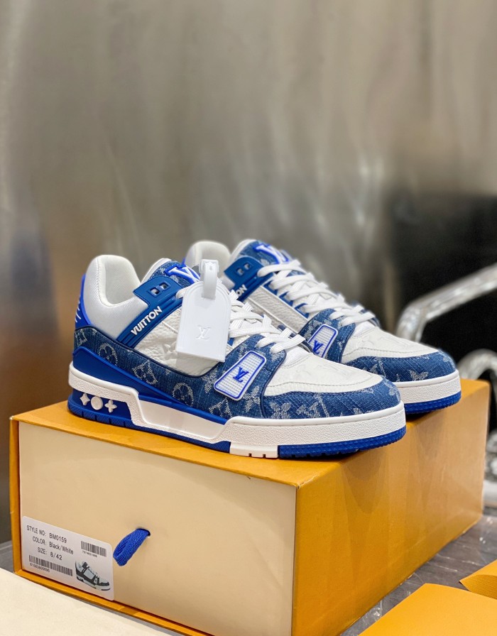 US$ 242.10 - 1：1 quality version Blue And White Patchwork Sneakers ...