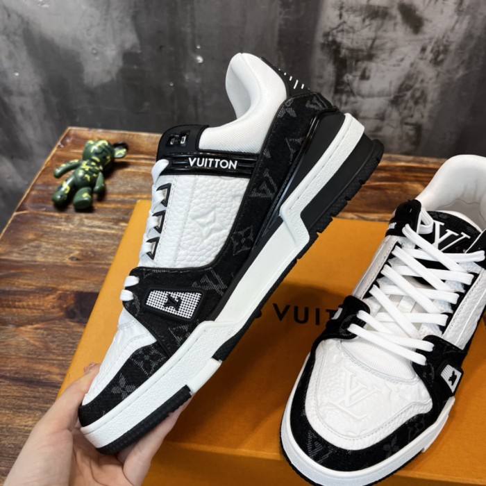 US$ 254.92 - 1:1 quality version Hipster Monogrammed Quilted Sneakers ...