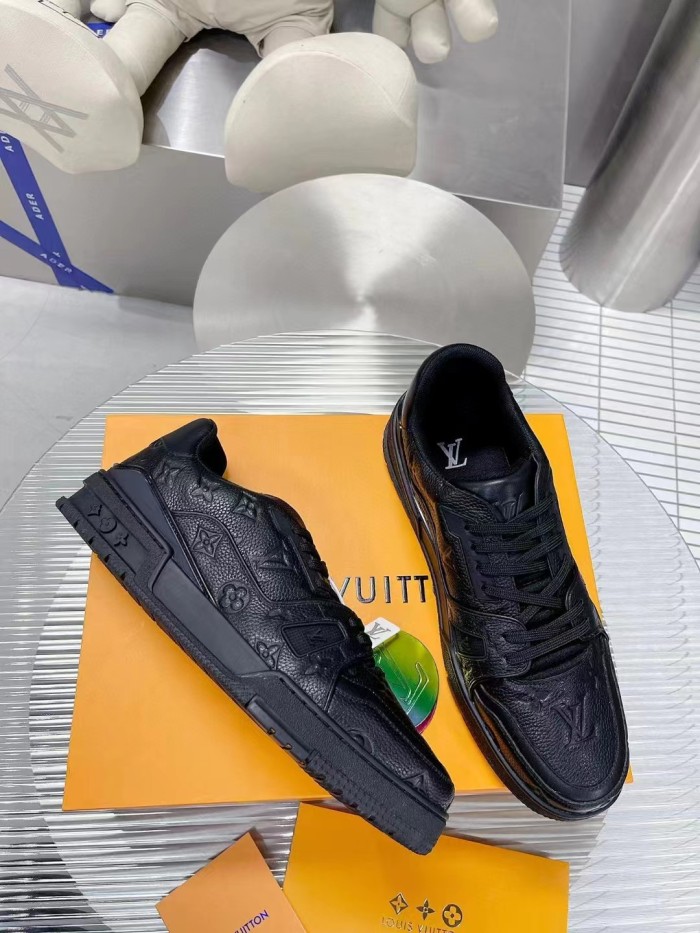 1:1 quality version Logo Printed Leather Sneakers 2 colors