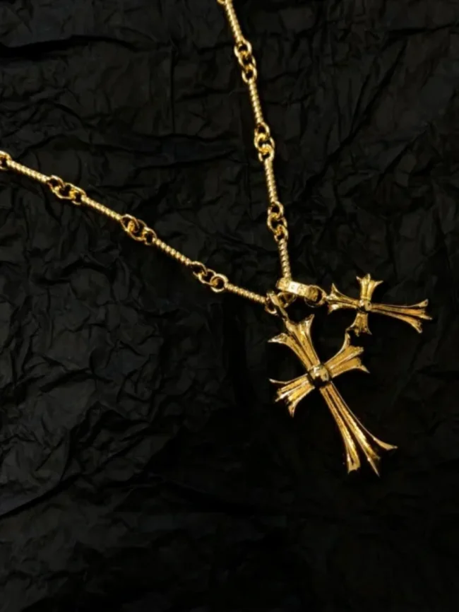 Double cross necklace full of diamonds-