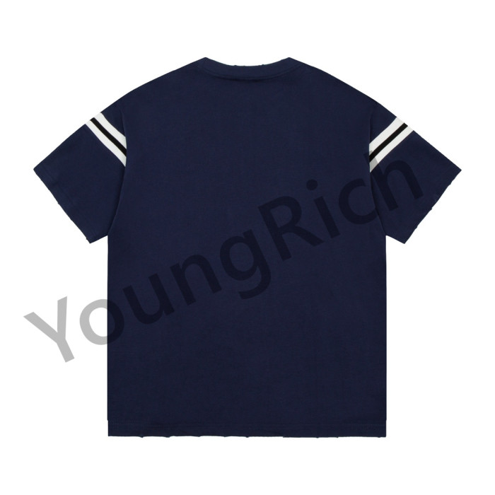 Short-sleeved T-shirt with large print on the chest 3 colors