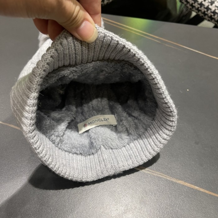 1:1 quality version Twisted knit and fluff ball padded cold beanie 5 colors
