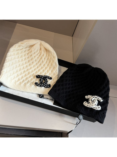 1:1 quality version Two Color Letter Logo Pineapple beanie 2 colors