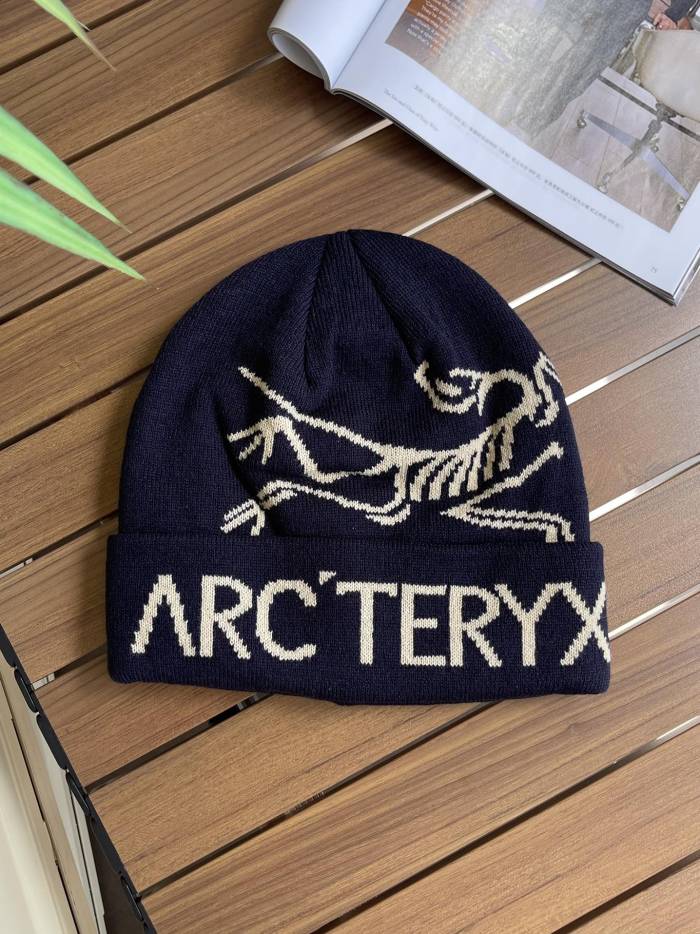 Large Letter Jacquard Cold beanie 7 colors