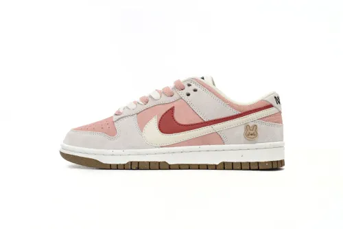  N  SB Dunk Low “Year of the Rabbit” DO9457-100