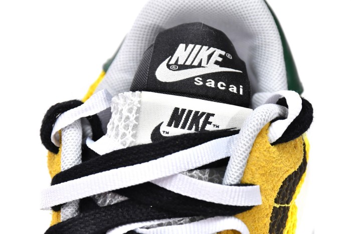 Sacai x  N Pegasua Vaporfly Yellow Green CI9928-300