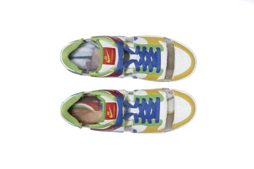  N  SB Dunk Low Sandy Bodecker FD8777-100