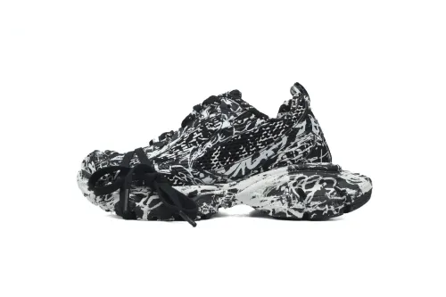 B 3XL Sneaker in Black Graffiti 734731 W3XDC 0236