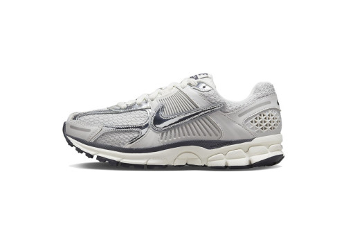  N Zoom Vomero 5 Photon Dust Metallic Silver FD0884-025