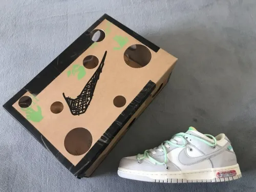  N  Dunk Low OW Lot 7 DM1602-108