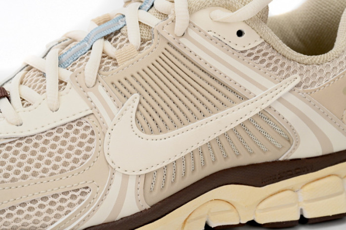  N Zoom Vomero 5 Oatmeal FB8825-111