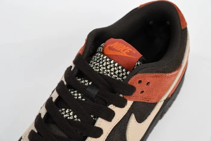  N  Dunk Low Red Panda FV0395-200