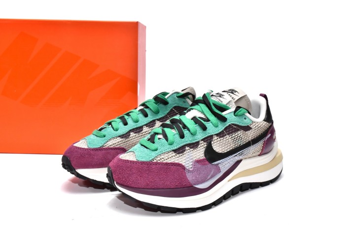 Sacai x  N Pegasua Vaporfly String Black Villain Red CI9928-301