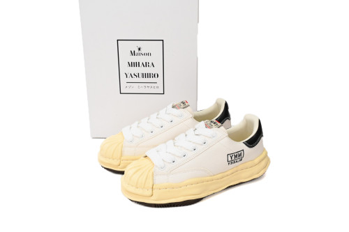 Mih@r@ White And White Yellow Black Background A09FW732 NO.785