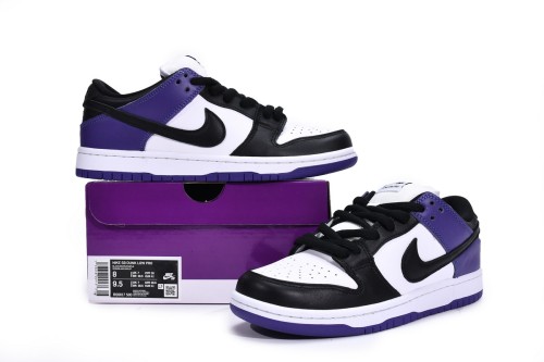  N  SB Dunk Low Court Purple BQ6817-500