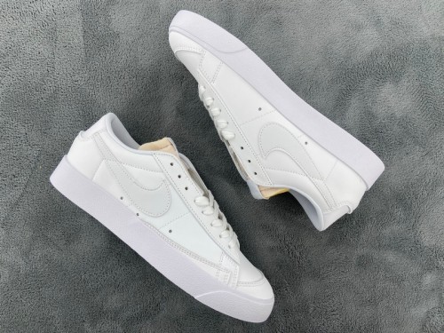  N Blazer Low 77 White DC4769-101
