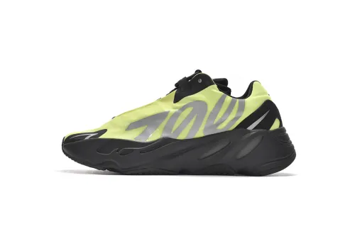 A  Y**zy Boost 700 MNVN Phosphor FY3727