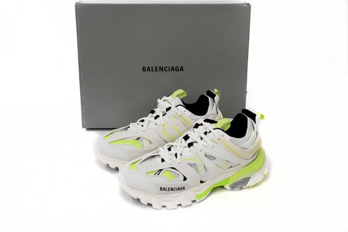 B Track White Fluorescence 542436W3NU27660