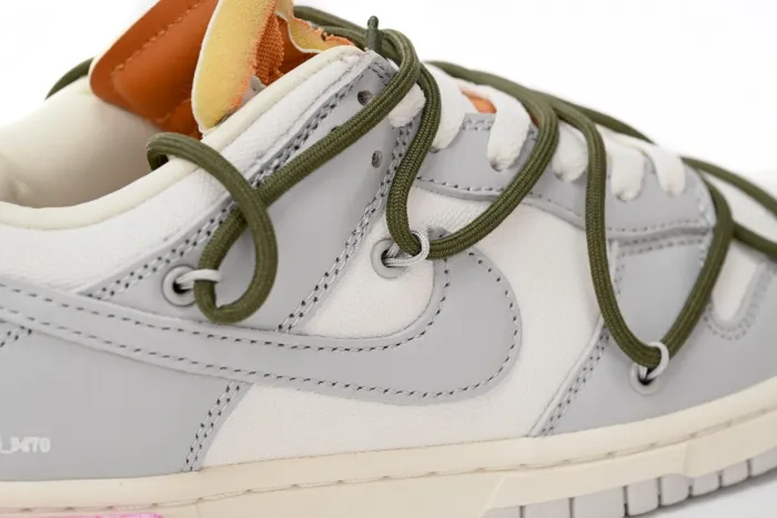  N  SB Dunk Low OW Lot 22 DM1602-124