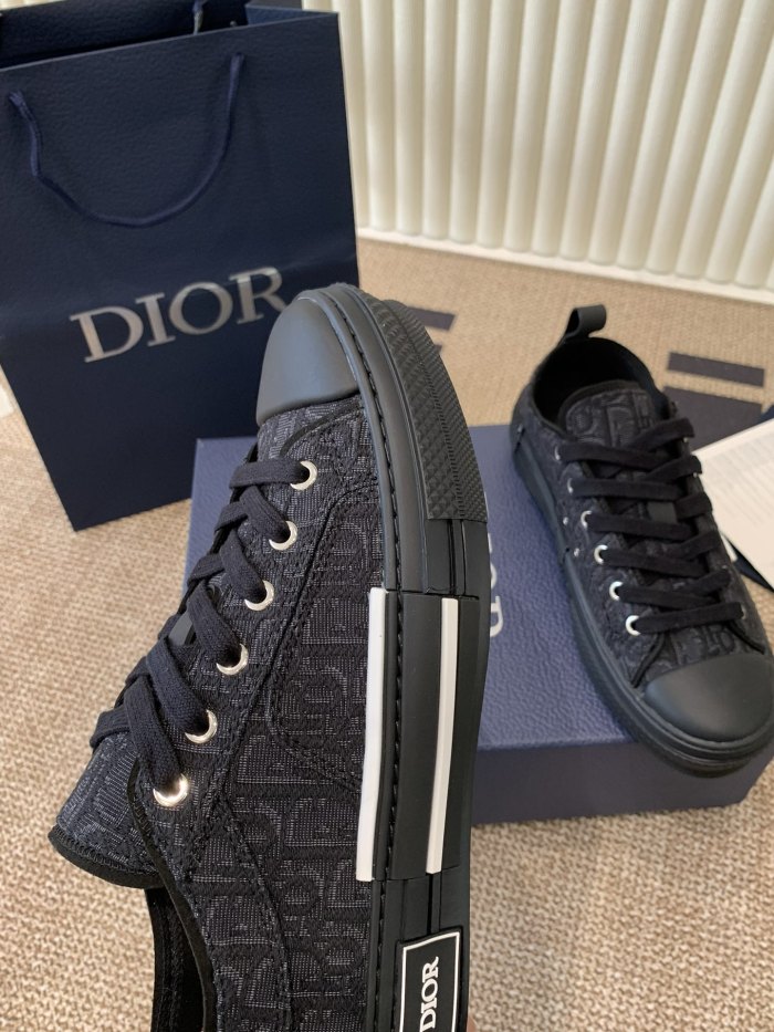 1:1 quality version B23 Classic Oblique Print Low Top Board Shoes 2 colors