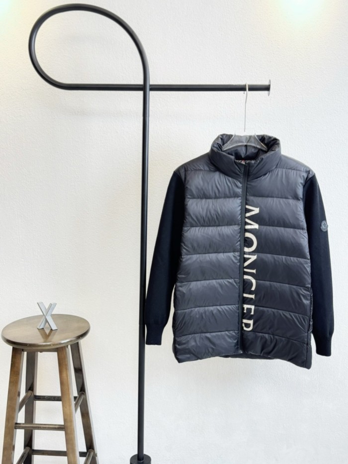 Inverted monogrammed knit patchwork collar down jacket