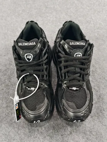 1:1 quality version B Runner Black 656063W3RA11000 / 677402W3RB11000