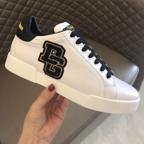 DOLCE    G@BB@N@ PORTOFINO SNEAKERS IN NAPPA CALFSKIN WITH PATCHES   DG15