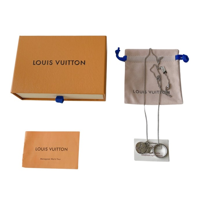 28062119 Ring Pendant Necklace